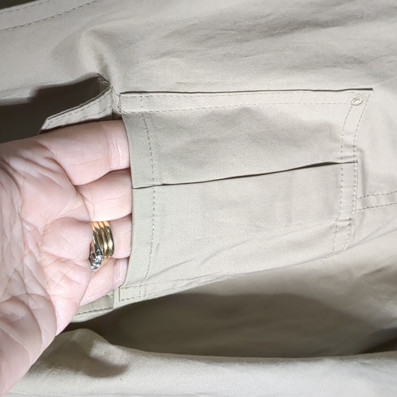 MEXX* 3/4 sleeve faux wrap front side buckle 2pkt side zip access khaki blouse - Picture 15 of 16